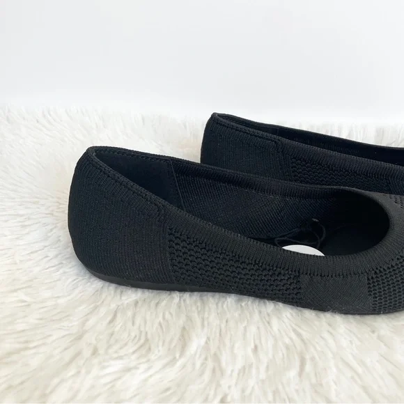 NWT 6, 6.5, 8.5, 10 black neutral flats with arch support flats - Picture 5 of 9